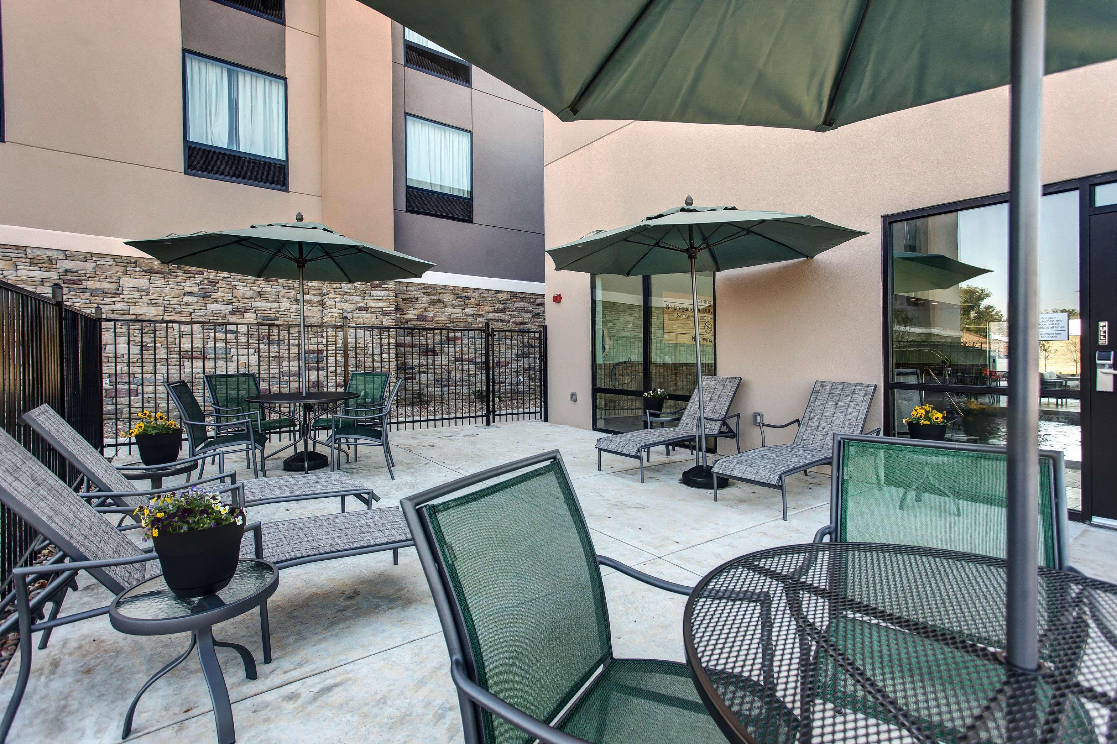 Hampton Inn & Suites-Wichita/Airport, Ks Luaran gambar